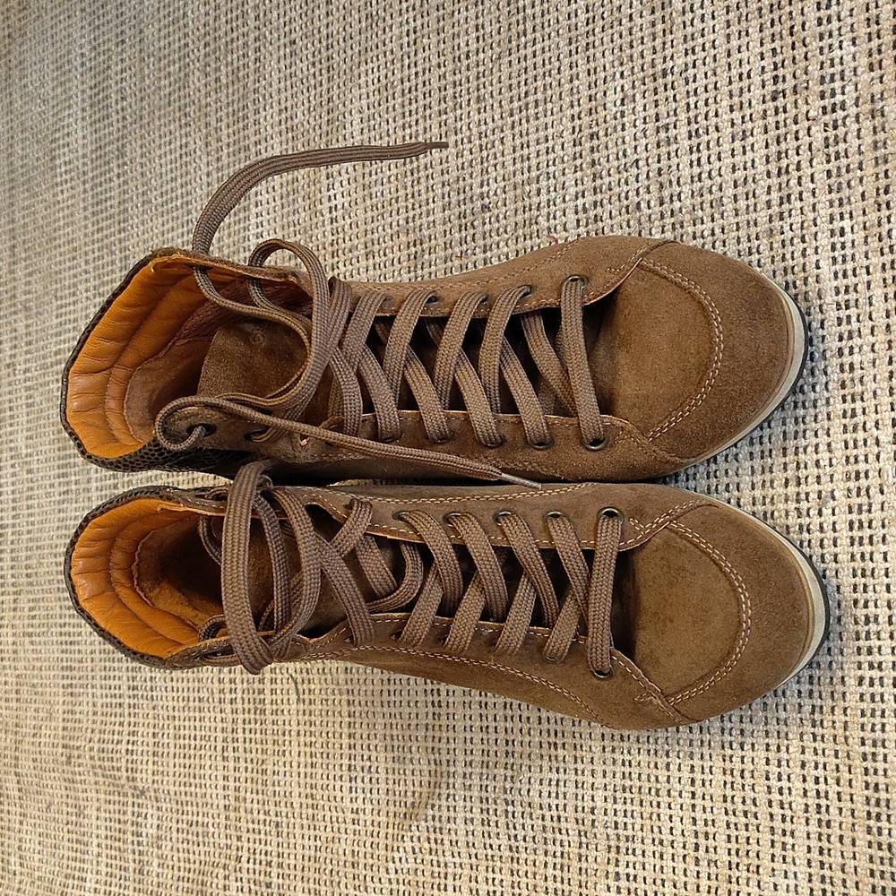 GEOX Women's Suede Leather Wedge Sneakers